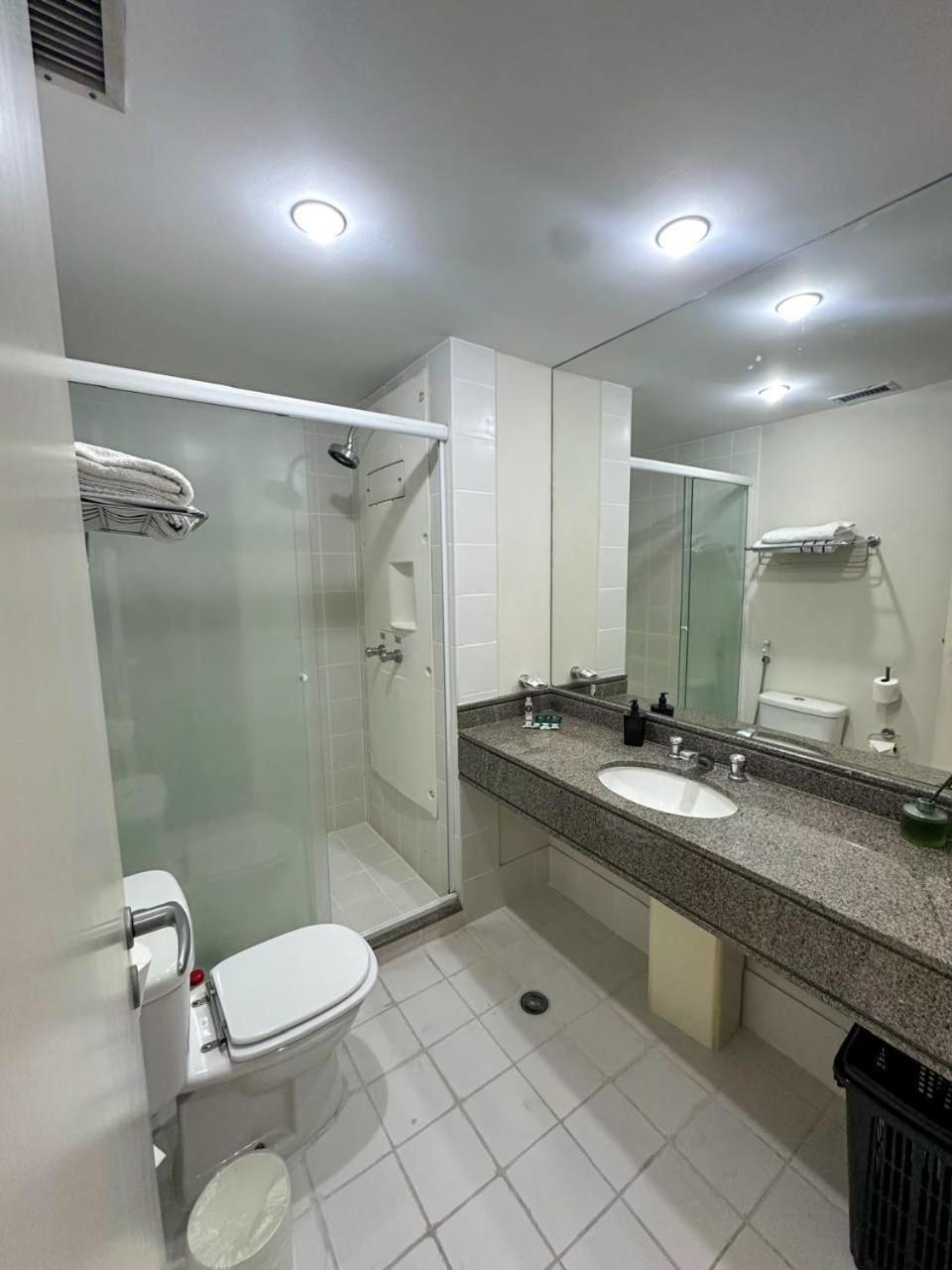 Flat Com Conforto E Requinte Em Frente Aeroporto - H1001 * São Paulo