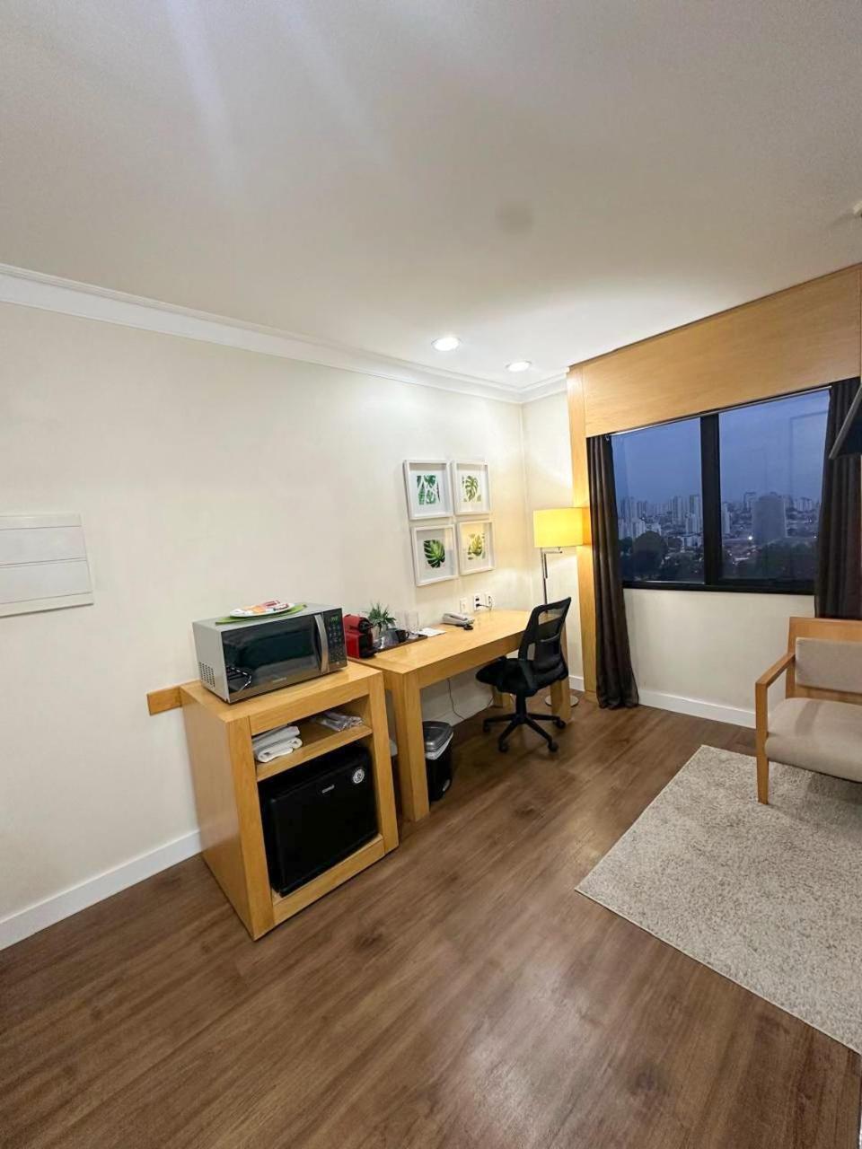 Flat Com Conforto E Requinte Em Frente Aeroporto - H1001 *